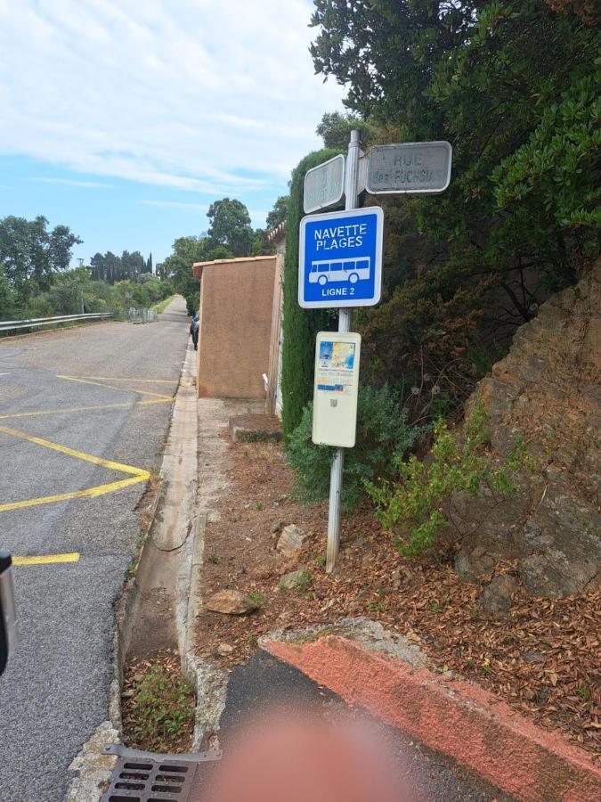 Location Vacance Vue Mer 4 A 6 Personnes Cavalaire-sur-Mer Exterior foto